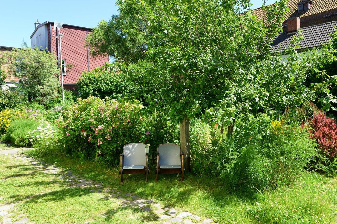 Das Alte Kino In Barth - Das Gartenhaus ภายนอก รูปภาพ