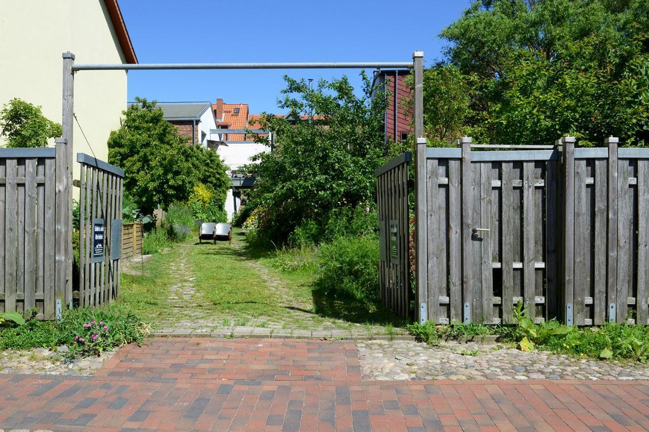 Das Alte Kino In Barth - Das Gartenhaus ภายนอก รูปภาพ