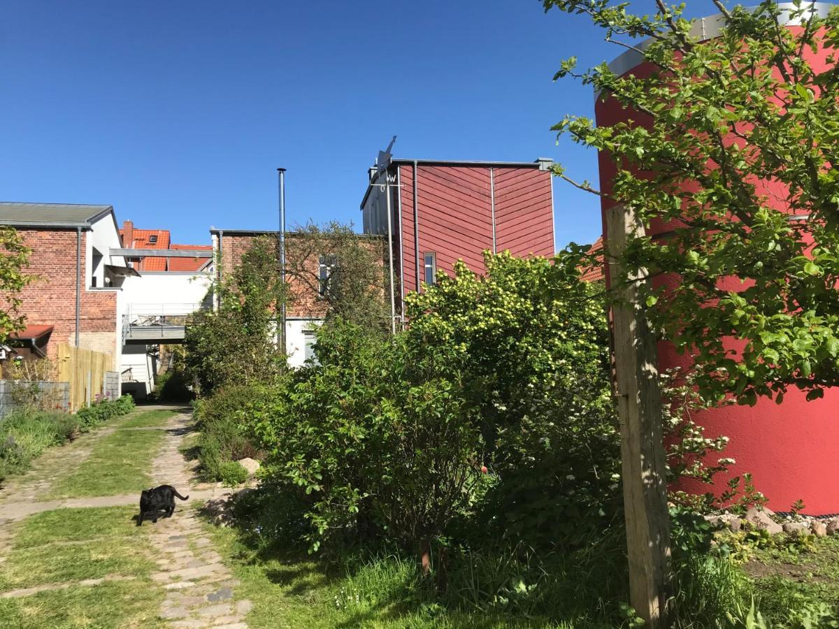 Das Alte Kino In Barth - Das Gartenhaus ภายนอก รูปภาพ